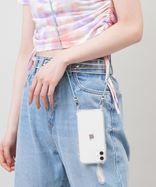 SPINNS（スピンズ）の「【ショルダー付】紐ループクリアモバイルケース/iPhone12対応（スマホケース/カバー・レディース・ホワイト/ブラック/ブルー/ベージュ/オレンジ/パープル/カーキ・11/7/8/X/12/13）」の5枚目の写真