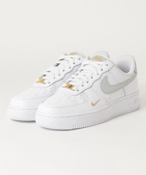 NIKE（ナイキ）の「WMNS AIR FORCE 1 '07 ESS　CZ0270-106（スニーカー・レディース・ホワイト系その他・22.0cm/22.5cm/23.0cm/23.5cm/24.0cm/24.5cm/25.0cm/25.5cm/26.0cm/26.5cm/27.0cm/27.5cm/28.0cm/28.5cm/29.0cm）」の11枚目の写真