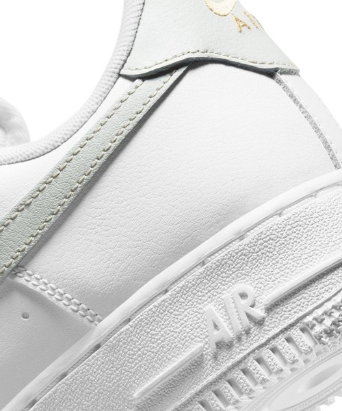 NIKE（ナイキ）の「WMNS AIR FORCE 1 '07 ESS　CZ0270-106（スニーカー・レディース・ホワイト系その他・22.0cm/22.5cm/23.0cm/23.5cm/24.0cm/24.5cm/25.0cm/25.5cm/26.0cm/26.5cm/27.0cm/27.5cm/28.0cm/28.5cm/29.0cm）」の10枚目の写真