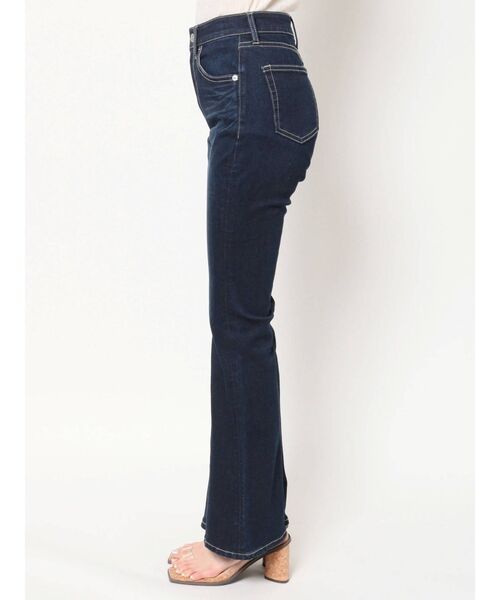 EVRIS（エヴリス）の「フレアデニムパンツ（デニムパンツ・レディース・ブラック/インディゴブルー・SMALL/MEDIUM）」の14枚目の写真