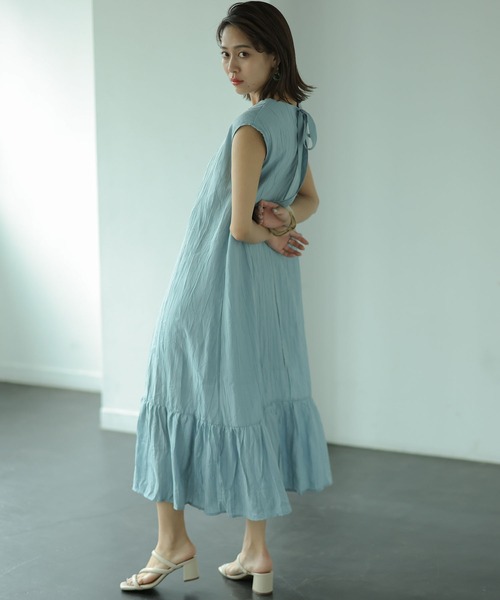 n.f.(エヌエフ)の「裾切替ロングワンピース(ワンピース・レディース・ベージュ/サックスブルー・SMALL)」の14枚目の写真