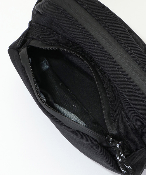 LBC(エルビーシー)の「撥水ボディバッグS(ボディバッグ/ウエストポーチ・レディース・ブラック/オリーブ/ベージュ・FREE)」の11枚目の写真