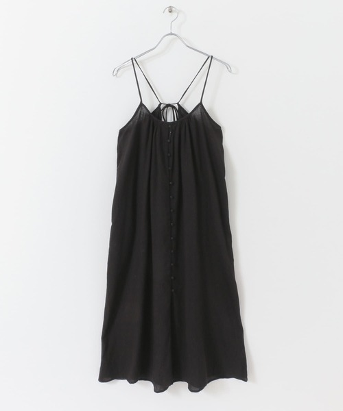 URBAN RESEARCH（アーバンリサーチ）の「楊柳釦デザインキャミソールワンピース（ワンピース・レディース・オレンジ/ブラック/アイボリー・FREE）」の22枚目の写真