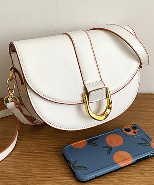 florist（フローリスト）の「【2WAY】バックル付きかまぼこ型ミニショルダーバッグ（ショルダーバッグ・レディース・ホワイト/ブラック/イエロー/グリーン・FREE）」の14枚目の写真