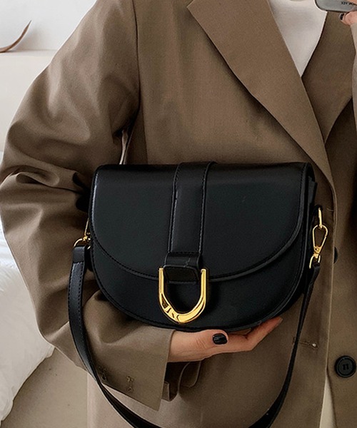 florist（フローリスト）の「【2WAY】バックル付きかまぼこ型ミニショルダーバッグ（ショルダーバッグ・レディース・ホワイト/ブラック/イエロー/グリーン・FREE）」の12枚目の写真