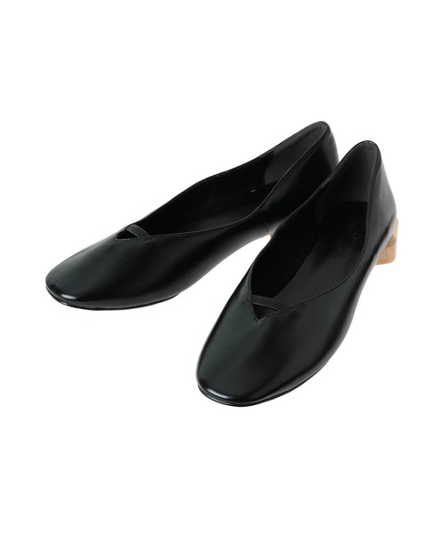 merry jenny（メリージェニー）の「woodフラワーヒールshoes（パンプス・レディース・アイボリー/ブラック/イエロー/ライトブルー・MEDIUM/LARGE）」の3枚目の写真