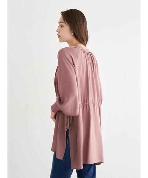 earth music&ecology（アースミュージックアンドエコロジー）の「後ろギャザーチュニック  ＊（シャツ/ブラウス・レディース・ベージュ/オフホワイト/ミント/ピンク系その他2・FREE）」の6枚目の写真