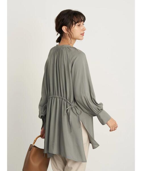 earth music&ecology（アースミュージックアンドエコロジー）の「後ろギャザーチュニック  ＊（シャツ/ブラウス・レディース・ベージュ/オフホワイト/ミント/ピンク系その他2・FREE）」の22枚目の写真