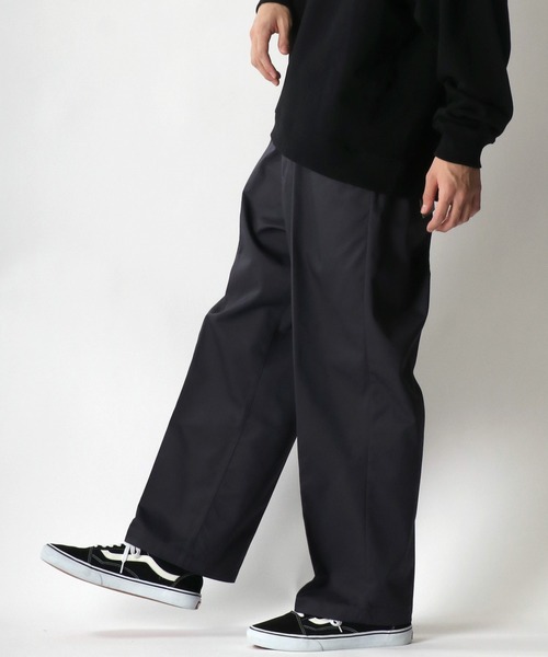 SITRY（シトリー）の「Twill wide Chinos/ツイルワイド チノパンツ（チノパンツ・メンズ・チャコールグレー/ブラック/ダークグリーン/ベージュ・M/L）」の3枚目の写真