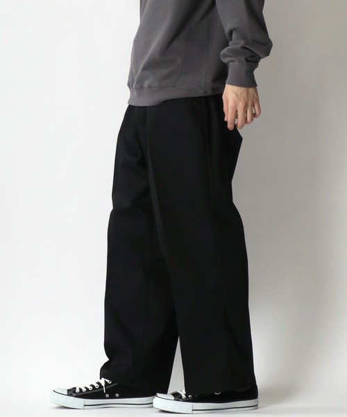 SITRY（シトリー）の「Twill wide Chinos/ツイルワイド チノパンツ（チノパンツ・メンズ・チャコールグレー/ブラック/ダークグリーン/ベージュ・M/L）」の2枚目の写真