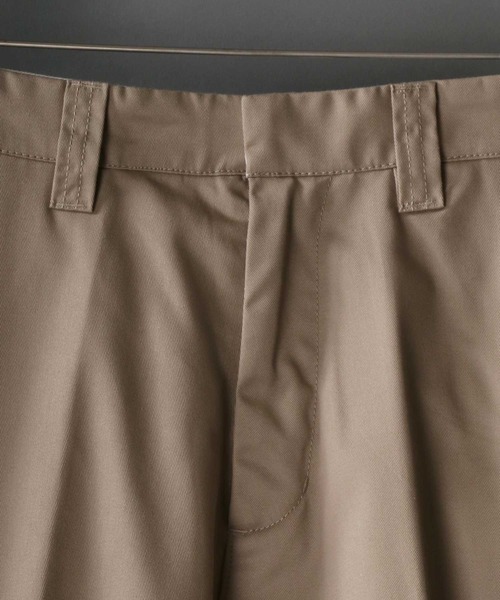 SITRY（シトリー）の「Twill wide Chinos/ツイルワイド チノパンツ（チノパンツ・メンズ・チャコールグレー/ブラック/ダークグリーン/ベージュ・M/L）」の8枚目の写真