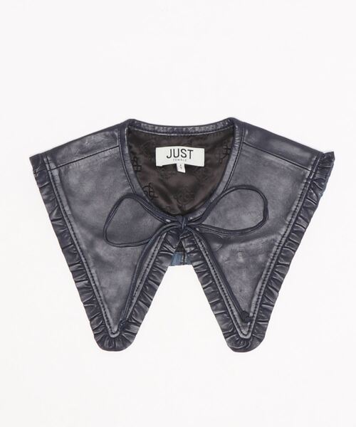 SLOBE IENA(スローブイエナ)の「【JUST FEMALE/ジャストフィーメール】 ラムレザーつけ襟(その他小物・レディース・ベージュ/ネイビー・FREE)」の4枚目の写真