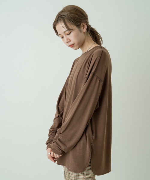 Kastane（カスタネ）の「袖シャーリングシアーロンT（Tシャツ/カットソー・レディース・アイボリー/ブラック/ブラウン・FREE）」の8枚目の写真