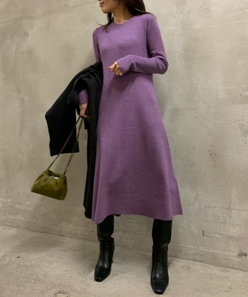 Mila Owen（ミラオーウェン）の「カフススリーブフレアニット