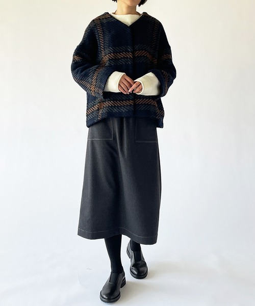 Morris & Sons（モリスアンドサンズ）の「【MORRIS & SONS】Vネックショートコート WOMEN（ノーカラージャケット・レディース・ブルー系その他5/ブルー系その他6・FREE）」の2枚目の写真