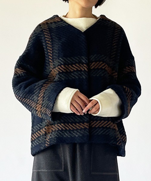 Morris & Sons（モリスアンドサンズ）の「【MORRIS & SONS】Vネックショートコート WOMEN（ノーカラージャケット・レディース・ブルー系その他5/ブルー系その他6・FREE）」の3枚目の写真