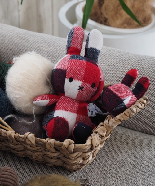Miffy( ミッフィー)の「BON TON TOYS 23cm Miffy Check(おもちゃ・レディース・ベージュ/レッド・FREE)」の2枚目の写真