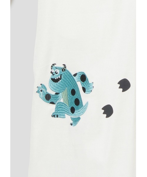 Design Tshirts Store graniph（デザイン　ティーシャツ　ストア　グラニフ）の「マイク＆サリー 足跡(モンスターズ)｜シャツワンピース（シャツワンピース・レディース・ホワイト・FREE）」の8枚目の写真