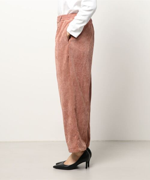 Lugnoncure（ルノンキュール）の「コーデュロイイージーパンツ（その他パンツ・レディース・オフホワイト/ピンク/チャコール・ﾌﾘ-）」の4枚目の写真