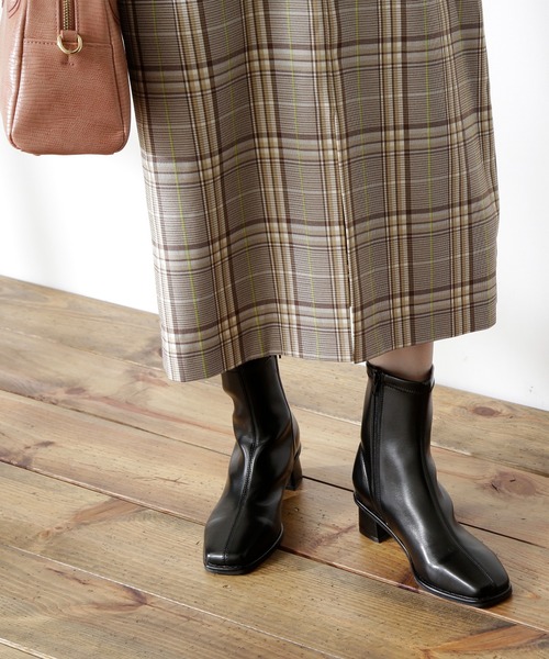 N.（N. Natural Beauty Basic）（エヌエヌナチュラルビューティーベーシック）の「【追加生産】クルミステッチストレッチショートブーツ（ブーツ・レディース・ブラウン/ブラック/ホワイト・MEDIUM/LARGE）」の13枚目の写真