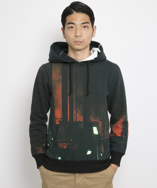XLARGE（エクストララージ）の「INDUSTRIAL PRINT PULLOVER HOOD SWEAT（パーカー・メンズ・ブラック/ネイビー・SMALL/MEDIUM/X-LARGE/LARGE）」の8枚目の写真
