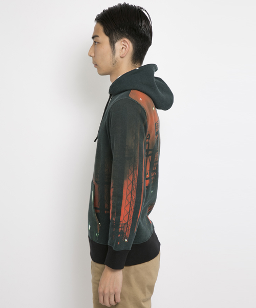 XLARGE（エクストララージ）の「INDUSTRIAL PRINT PULLOVER HOOD SWEAT（パーカー・メンズ・ブラック/ネイビー・SMALL/MEDIUM/X-LARGE/LARGE）」の9枚目の写真
