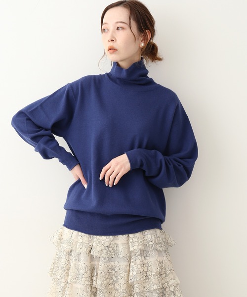 IENA(イエナ)の「SHEENハイゲージタートルネックプルオーバー◆(ニット/セーター・レディース・イエロー系その他/ブルー/ブラック・FREE)」の3枚目の写真
