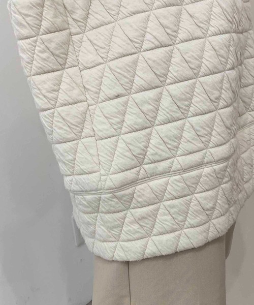 CAPRICIEUX LE'MAGE(カプリシューレマージュ)の「キルトプルオーバー(Tシャツ/カットソー・レディース・チャコールグレー/ライトベージュ・FREE)」の8枚目の写真