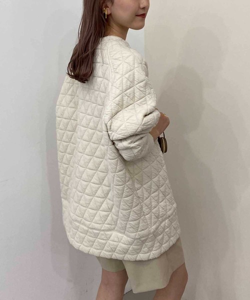 CAPRICIEUX LE'MAGE(カプリシューレマージュ)の「キルトプルオーバー(Tシャツ/カットソー・レディース・チャコールグレー/ライトベージュ・FREE)」の18枚目の写真