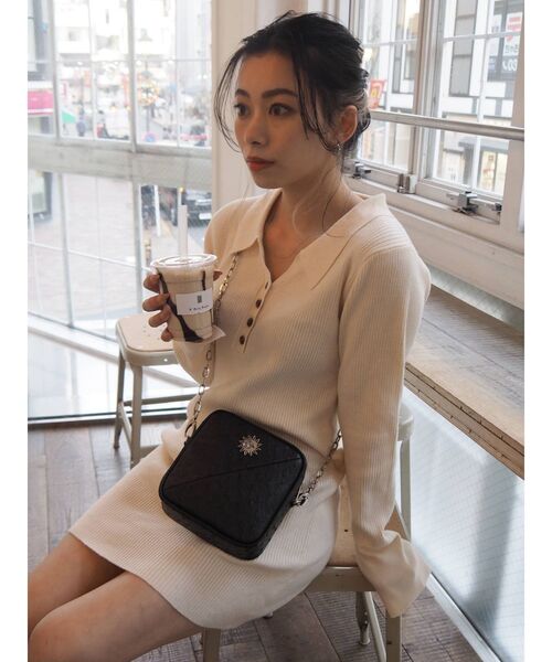 EVRIS(エヴリス)の「シャツミニニットワンピース(ワンピース・レディース・ブラック/オレンジ/アイボリー/パープル・FREE)」の10枚目の写真