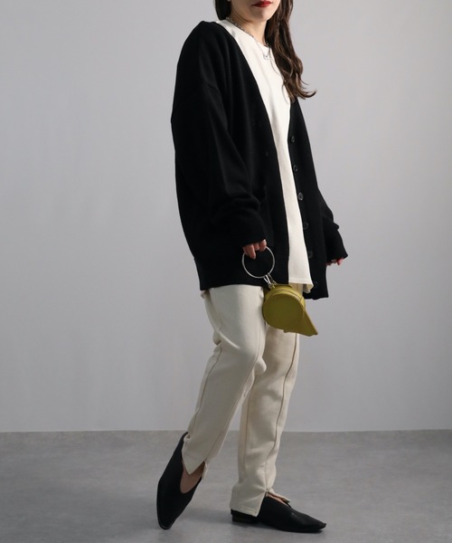 ap retro（アプレトロ）の「カラーVネックカーディガン（カーディガン/ボレロ・レディース・オフホワイト/ブラック/グレイッシュベージュ/イエロー/ブルー/グリーン・FREE）」の14枚目の写真