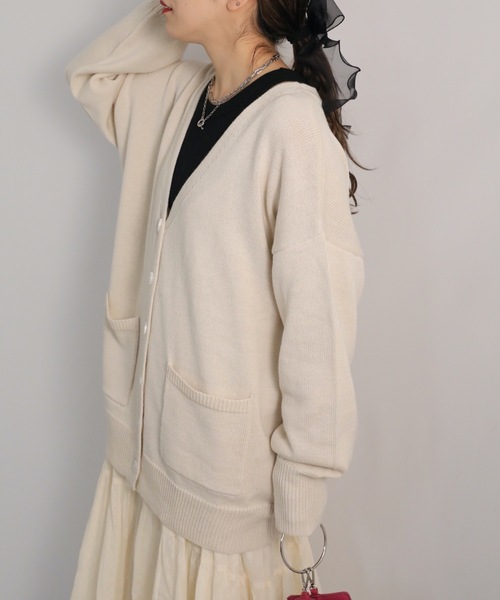 ap retro（アプレトロ）の「カラーVネックカーディガン（カーディガン/ボレロ・レディース・オフホワイト/ブラック/グレイッシュベージュ/イエロー/ブルー/グリーン・FREE）」の11枚目の写真