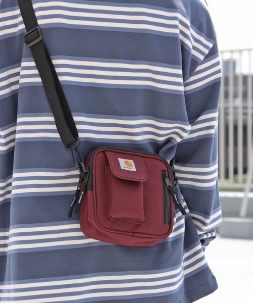 Carhartt WIP(カーハートダブリューアイピー)の「Carhartt WIP/カーハートダブリューアイピー ESSENTIALS BAG SMALL ショルダーバッグ ミニバッグ(ショルダーバッグ・メンズ・ベージュ/ブラック/グリーン/ワインレッド/ブラウン/パープル/ダークグリーン・ONE SIZE)」の14枚目の写真