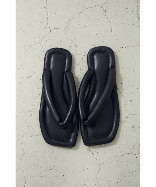 BLACK BY MOUSSY(ブラックバイマウジー)の「tong sandal(トングサンダル)(サンダル・レディース・ブラック/ライトグリーン・37/36/38)」の8枚目の写真
