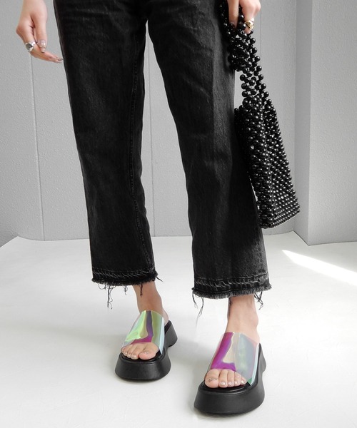 alala(アララ)の「フレアソールスライドスポサン ◇(サンダル・レディース・クリア/ブラック/アイボリー・LL/S/M/L)」の11枚目の写真