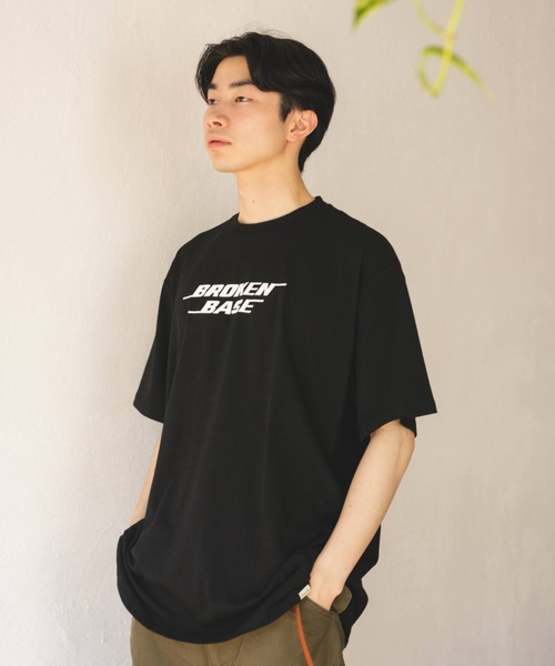 BROKEN BASE(ブロークンベース)の「モーションロゴTee(Tシャツ/カットソー・メンズ・ホワイト/ブラック・MEDIUM/LARGE)」の5枚目の写真