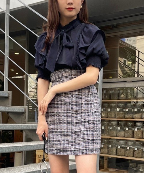 one after another NICE CLAUP（ワンアフターアナザーナイスクラップ）の「着回し広がる前後2WAYボウタイフリル（シャツ/ブラウス・レディース・ネイビー/オフホワイト/ホワイト系その他/オレンジ系・FREE）」の17枚目の写真