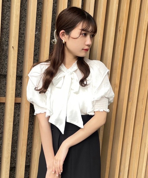 one after another NICE CLAUP（ワンアフターアナザーナイスクラップ）の「着回し広がる前後2WAYボウタイフリル（シャツ/ブラウス・レディース・ネイビー/オフホワイト/ホワイト系その他/オレンジ系・FREE）」の7枚目の写真