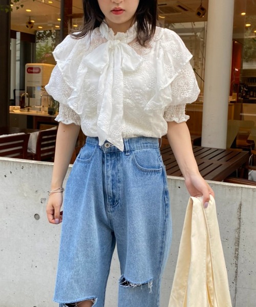 one after another NICE CLAUP（ワンアフターアナザーナイスクラップ）の「着回し広がる前後2WAYボウタイフリル（シャツ/ブラウス・レディース・ネイビー/オフホワイト/ホワイト系その他/オレンジ系・FREE）」の5枚目の写真