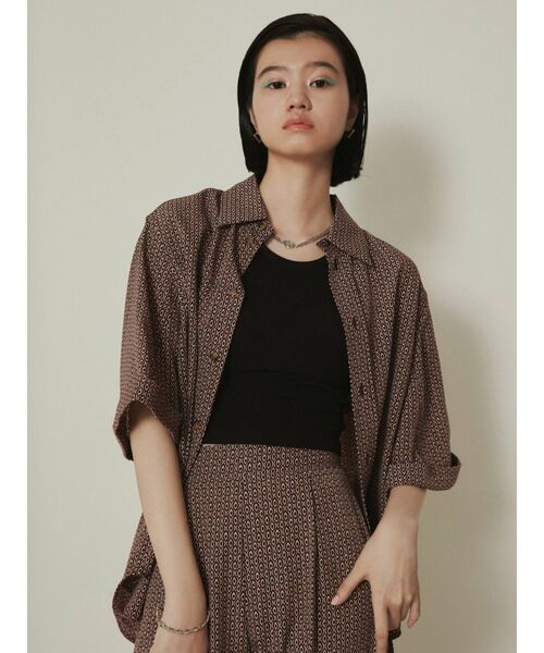 EMODA（エモダ）の「ボーイズワイドシャツ（シャツ/ブラウス・レディース・ブラック/その他/ブラウン/イエロー・FREE）」の3枚目の写真