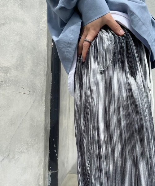 Chikashitsu +(チカシツプラス)の「【Chikashitsu +/チカシツプラス】pattern pleats pants/パターン プリーツ 柄 パンツ リラックス パンツ フレアパンツ(その他パンツ・メンズ・ブラック/ネイビー・ONE SIZE)」の22枚目の写真