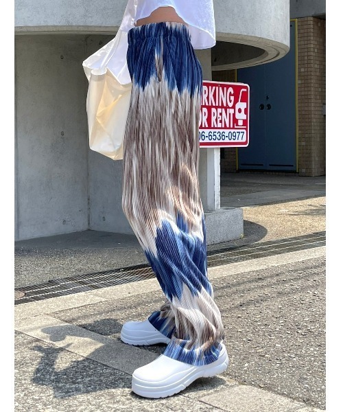 Chikashitsu +(チカシツプラス)の「【Chikashitsu +/チカシツプラス】pattern pleats pants/パターン プリーツ 柄 パンツ リラックス パンツ フレアパンツ(その他パンツ・メンズ・ブラック/ネイビー・ONE SIZE)」の11枚目の写真