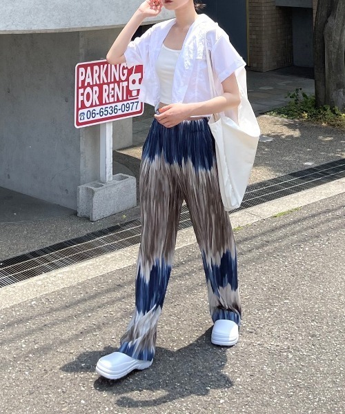 Chikashitsu +(チカシツプラス)の「【Chikashitsu +/チカシツプラス】pattern pleats pants/パターン プリーツ 柄 パンツ リラックス パンツ フレアパンツ(その他パンツ・メンズ・ブラック/ネイビー・ONE SIZE)」の4枚目の写真