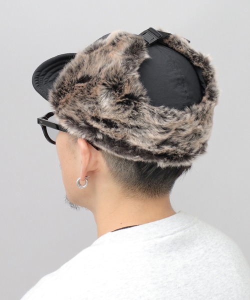 Basiquenti(ベーシックエンティ)の「リップストップナイロン フェイクファー ショートブリム フライトキャップ(キャップ・メンズ・ブラック/ネイビー/カーキ・FREE)」の10枚目の写真