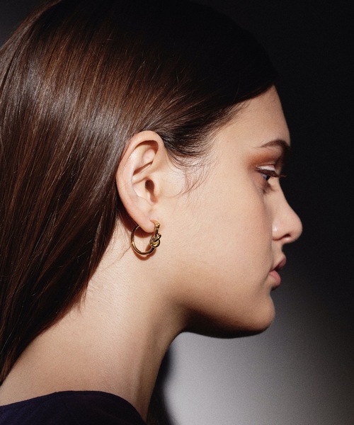 CENE（セネ）の「【CENE】セネ/ノットフープピアス（ピアス（両耳用）・レディース・シルバー/ゴールド・FREE）」の17枚目の写真