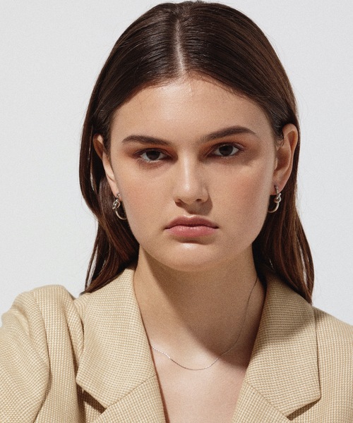 CENE（セネ）の「【CENE】セネ/ノットフープピアス（ピアス（両耳用）・レディース・シルバー/ゴールド・FREE）」の14枚目の写真