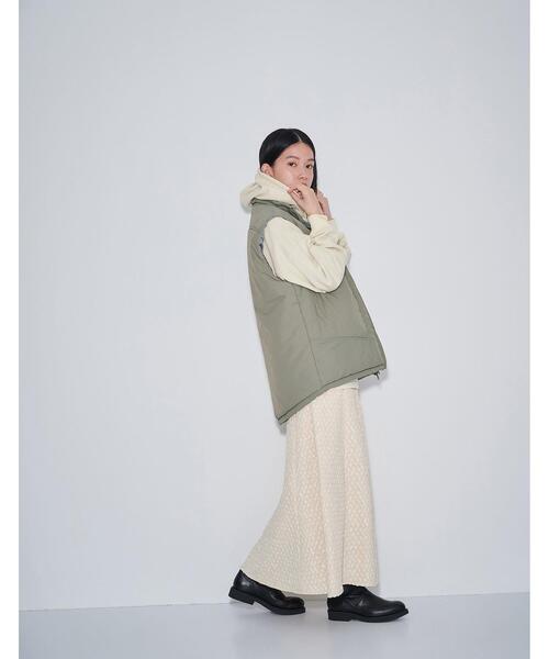 green label relaxing（グリーンレーベルリラクシング）の「【WEB限定】＜GLR or＞パテッド オーバー ベスト -ユニセックス-（ベスト・メンズ・ブラック/オリーブ・S/M/L）」の3枚目の写真