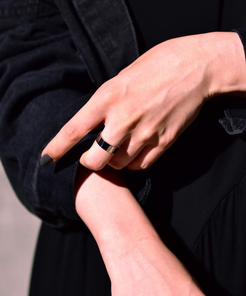 LHME(エルエイチエムイー)の「LHME ワイドリング/サージカルステンレス316L(金属アレルギー対応)(リング・レディース・シルバー/ゴールド・9号/11号/13号/15号)」の3枚目の写真