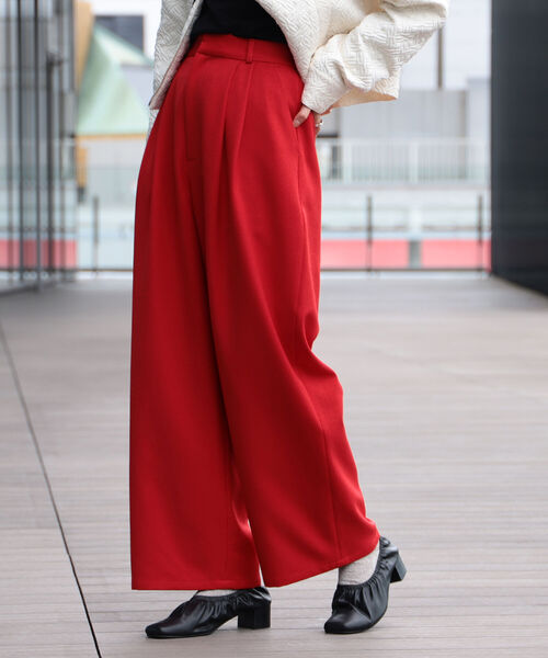 Ray BEAMS（レイビームス）の「Ray BEAMS / カラー ワイド パンツ（その他パンツ・レディース・レッド/ブルー・1/0）」の4枚目の写真