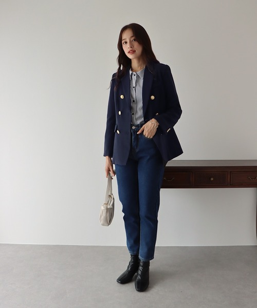 金ボタンダブルジャケット